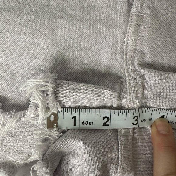 Levi's Women’s 501™ NWT Purple Lilac Button Fly cutoff Jean Shorts - Picture 7 of 8